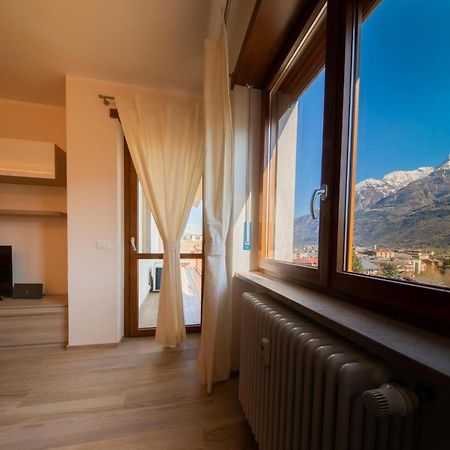 Blue Moon - Via Parigi Apartments Aosta Eksteriør billede